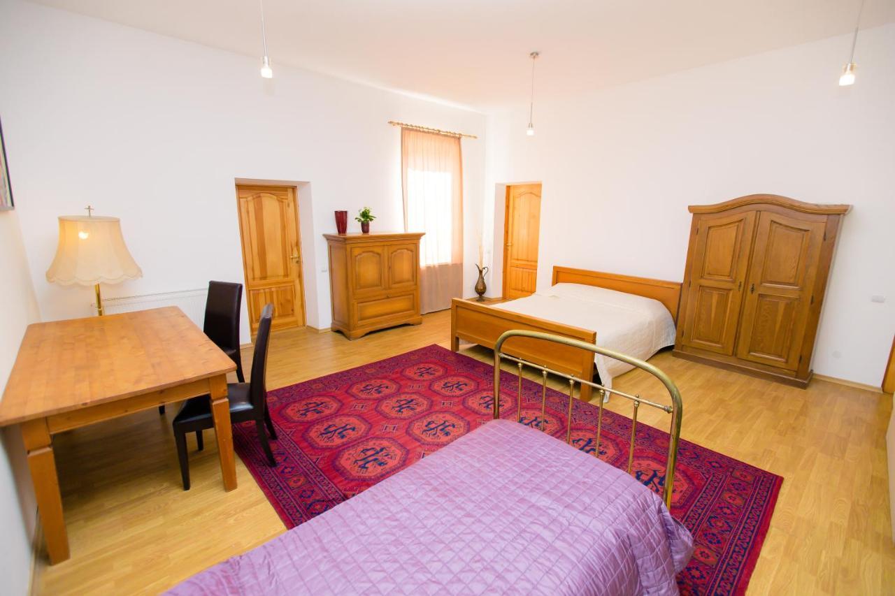 אליטוס Old Town Apartments מראה חיצוני תמונה