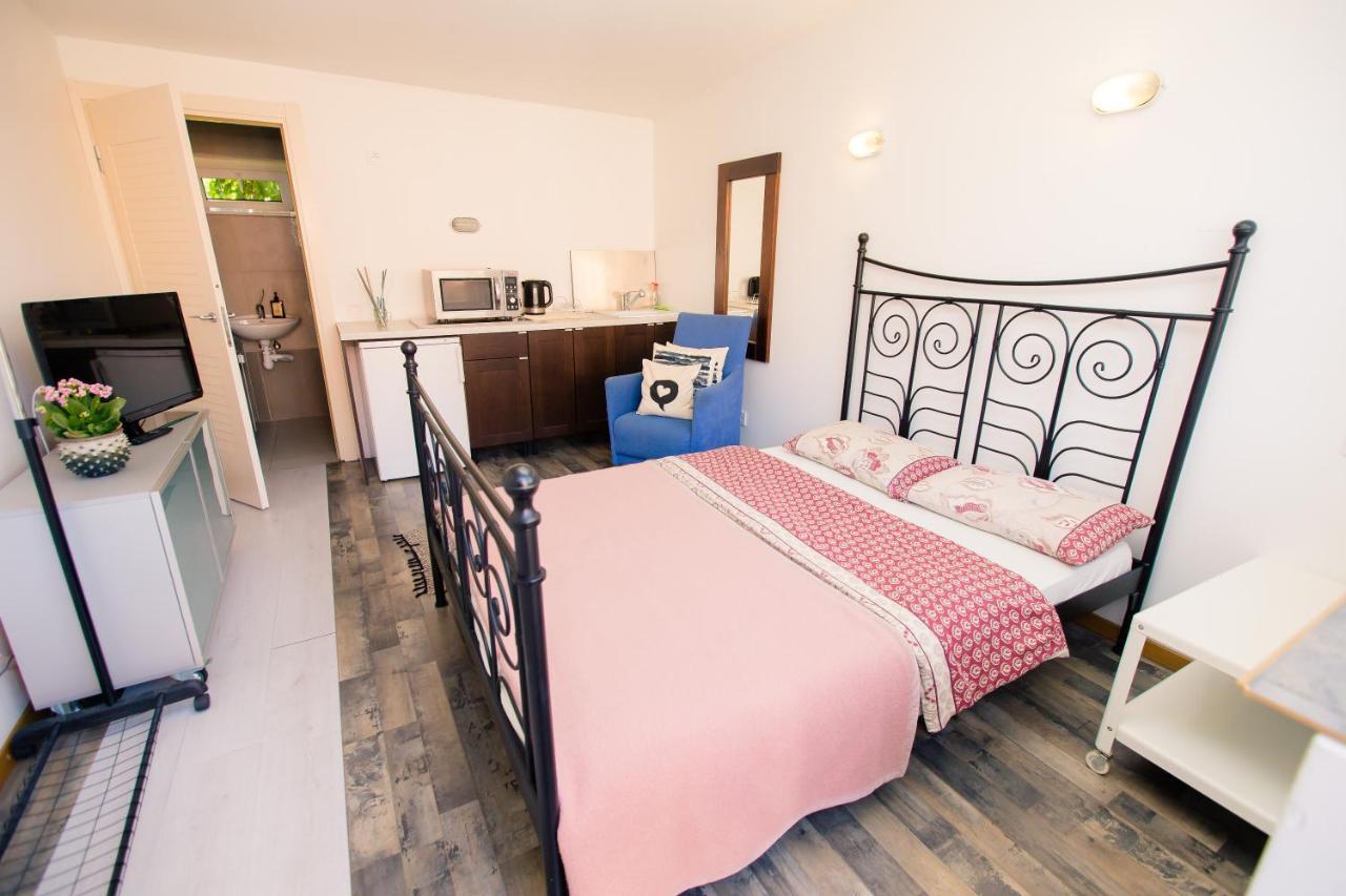 אליטוס Old Town Apartments מראה חיצוני תמונה